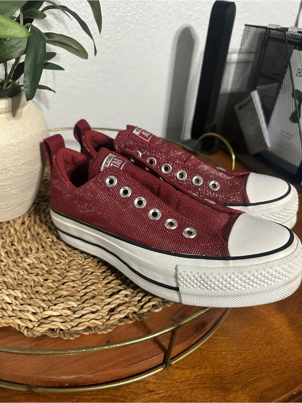 Converse Slip-On Low Top Sneakers - Deep Red/Burgundy- Laceless - Picture 4 of 6